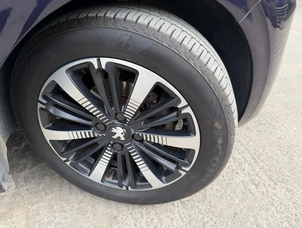 PEUGEOT 208 ALLURE FUN EDITION - PRG Motors Ltd