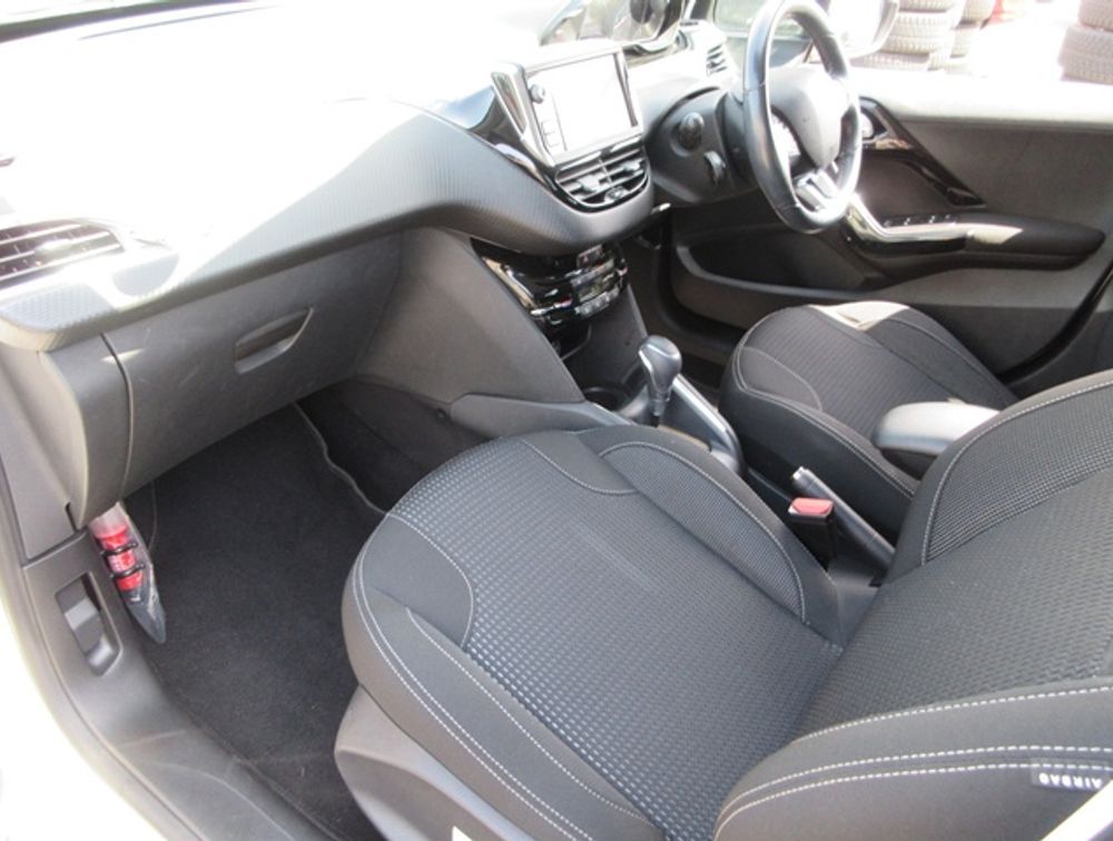 PEUGEOT 208 TECH EDITION  - PRG Motors Ltd