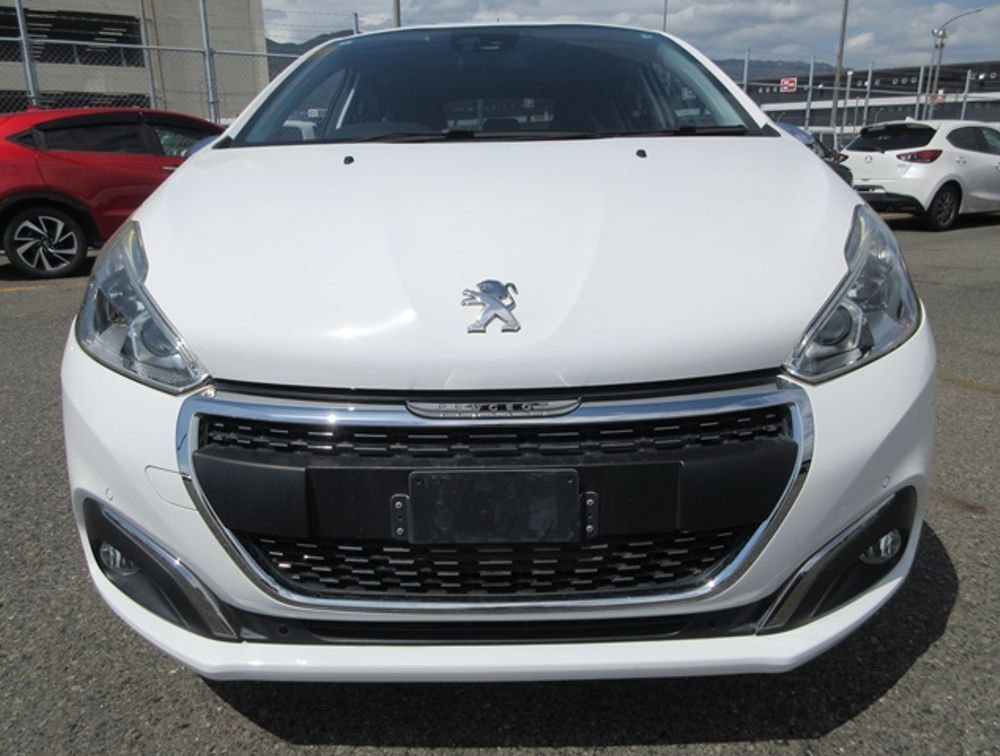 PEUGEOT 208 TECH EDITION  - PRG Motors Ltd