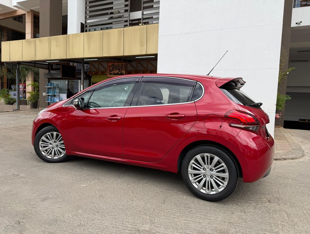 PEUGEOT 208 ALLURE FUN EDITION - PRG Motors Ltd
