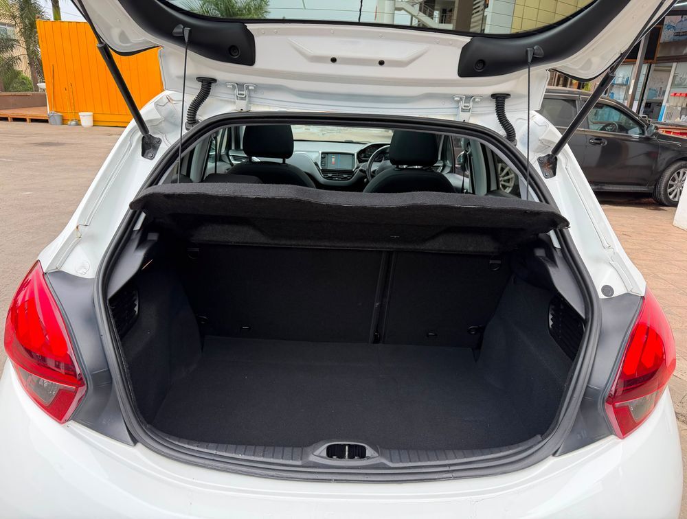 PEUGEOT 208 ALLURE FUN MOONROOF - PRG Motors Ltd
