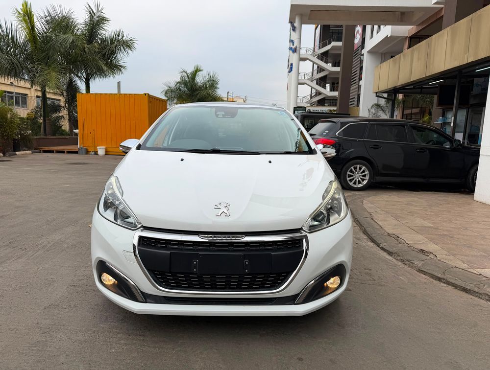 PEUGEOT 208 ALLURE FUN MOONROOF - PRG Motors Ltd