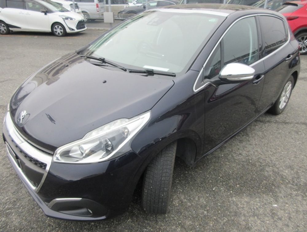 PEUGEOT 208 ALLURE MOONROOF - PRG Motors Ltd