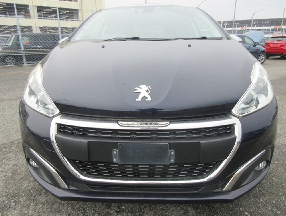 PEUGEOT 208 ALLURE MOONROOF - PRG Motors Ltd
