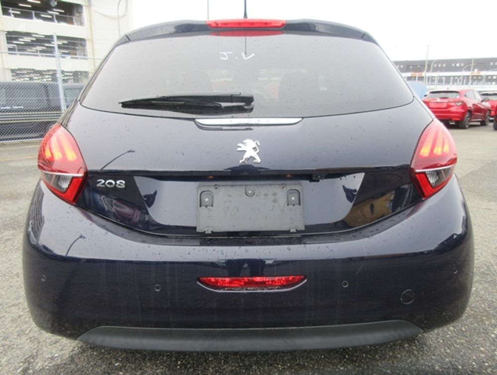 PEUGEOT 208 ALLURE MOONROOF - PRG Motors Ltd