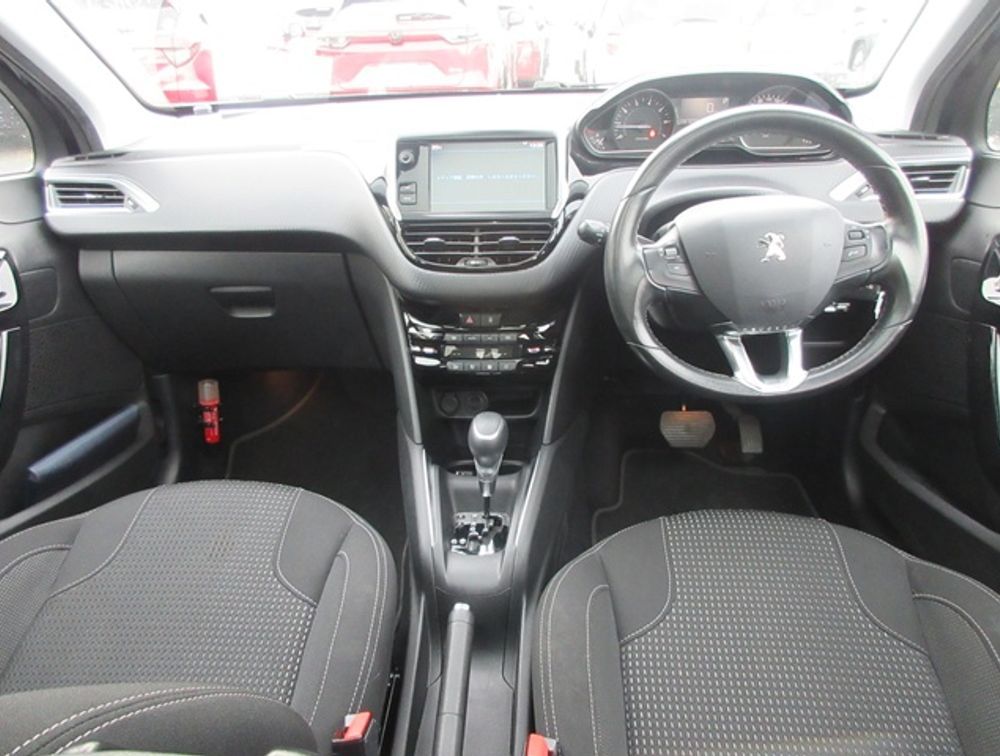 PEUGEOT 208 ALLURE MOONROOF - PRG Motors Ltd