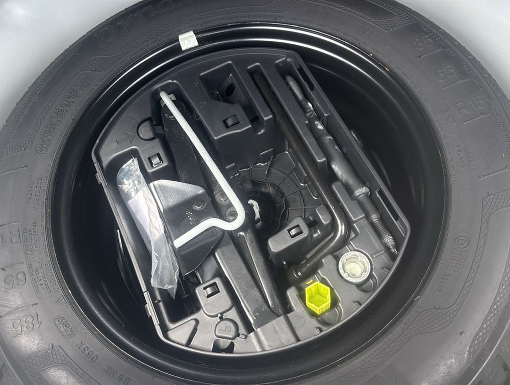 PEUGEOT 208 ALLURE MOONROOF - PRG Motors Ltd