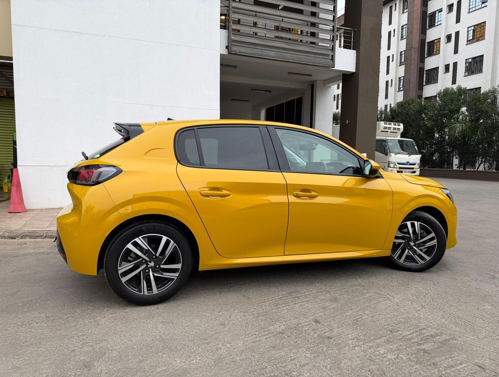PEUGEOT 208 ALLURE NEWSHAPE - PRG Motors Ltd