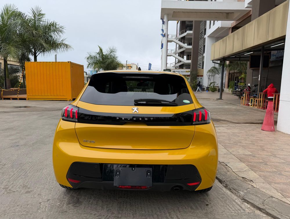 PEUGEOT 208 ALLURE NEWSHAPE - PRG Motors Ltd