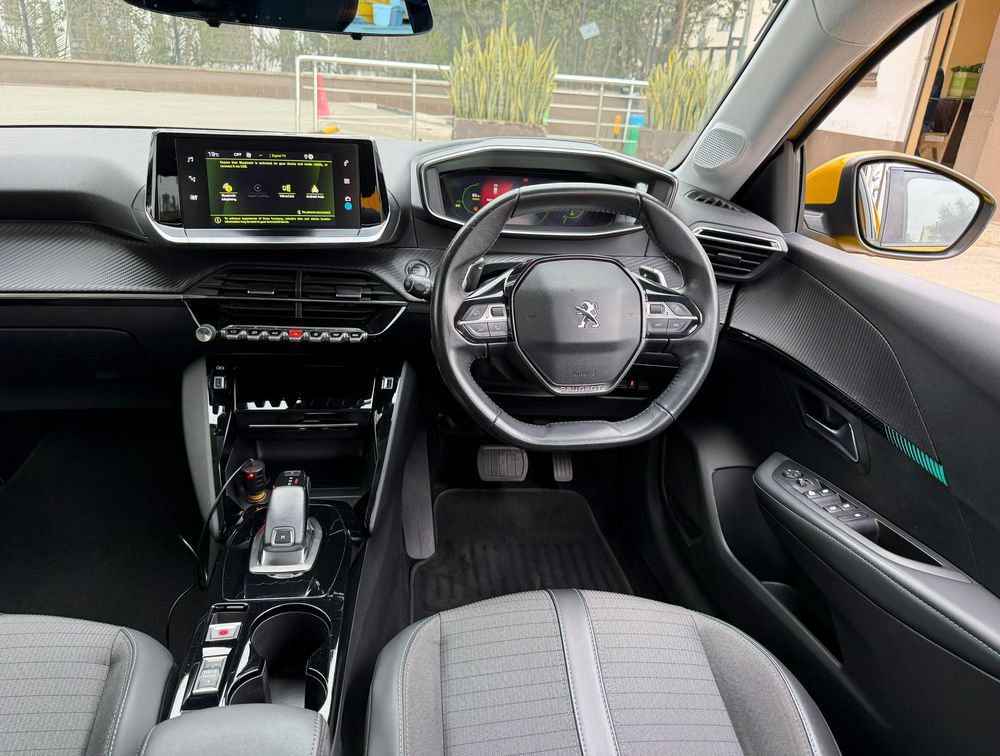 PEUGEOT 208 ALLURE NEWSHAPE - PRG Motors Ltd