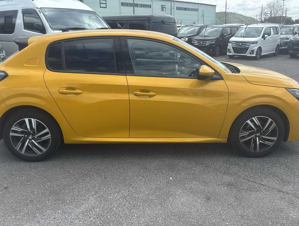 PEUGEOT 208 ALLURE NEWSHAPE - PRG Motors Ltd