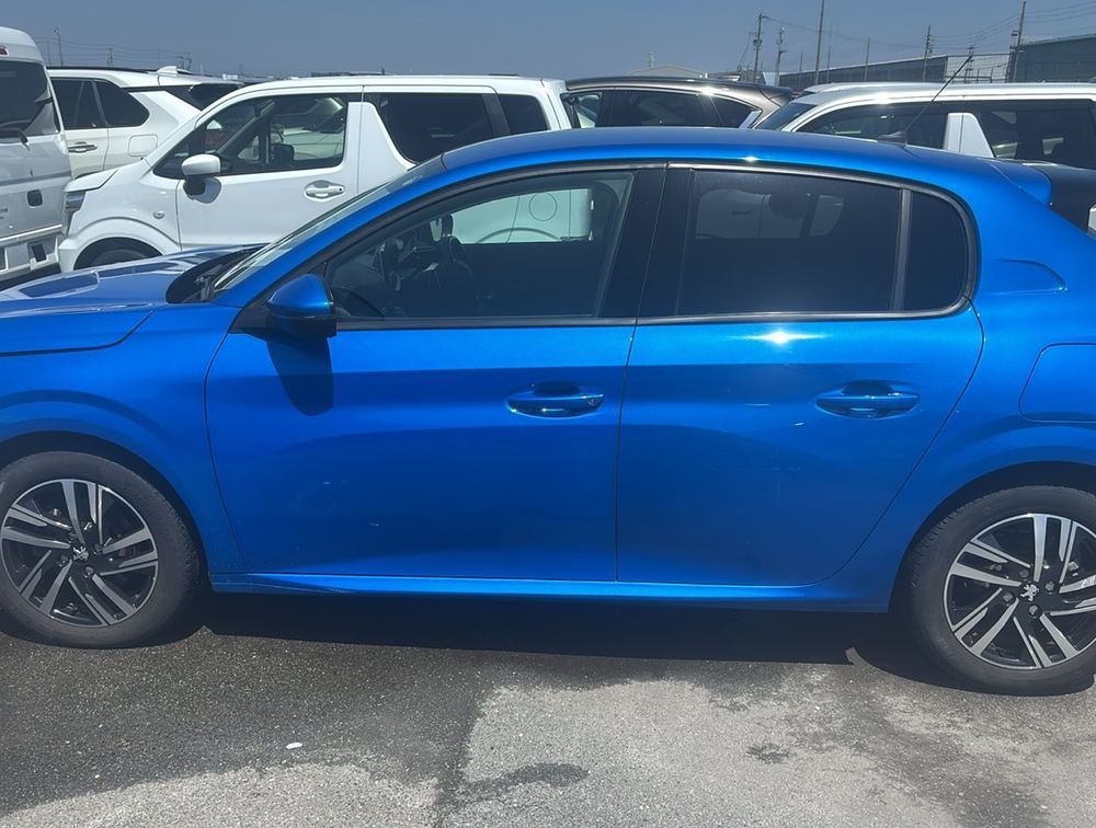 PEUGEOT 208 ALLURE NEWSHAPE - PRG Motors Ltd