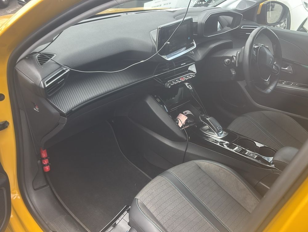 PEUGEOT 208 ALLURE NEWSHAPE - PRG Motors Ltd