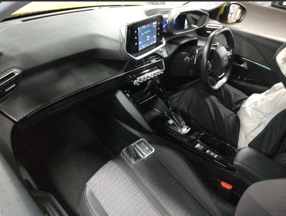 PEUGEOT 208 ALLURE NEWSHAPE - PRG Motors Ltd