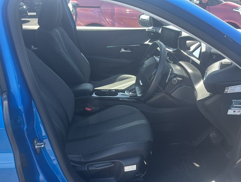 PEUGEOT 208 ALLURE NEWSHAPE - PRG Motors Ltd