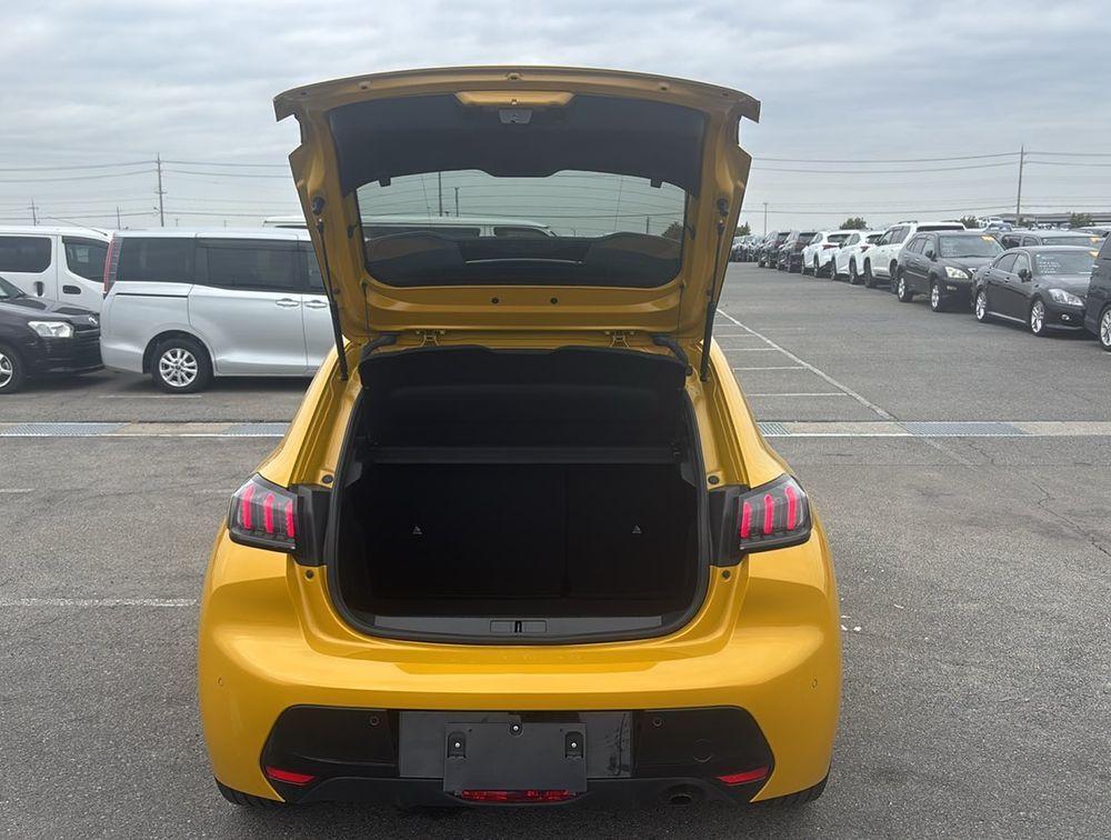 PEUGEOT 208 ALLURE NEWSHAPE - PRG Motors Ltd