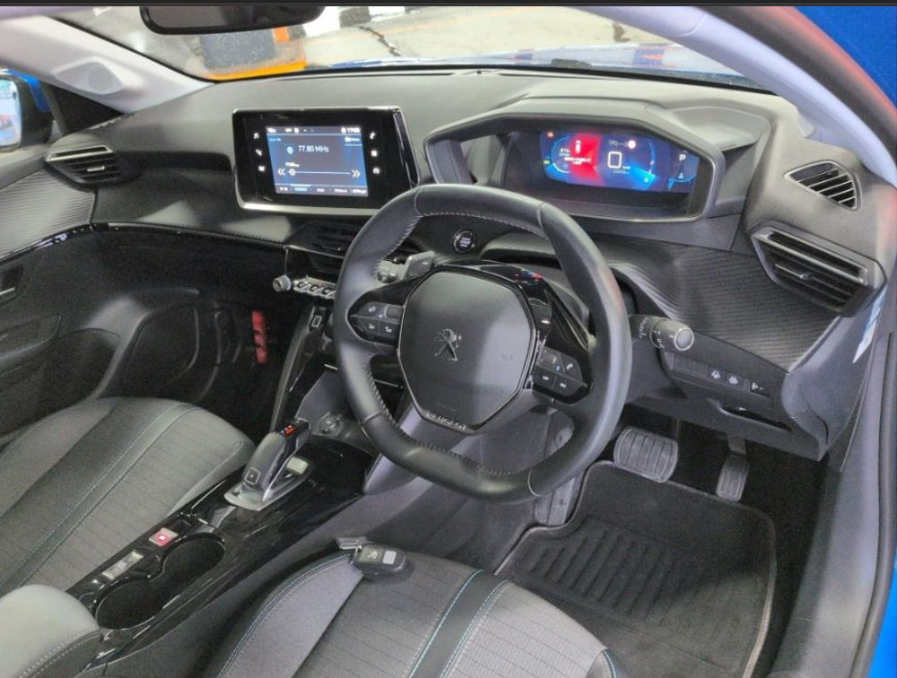 PEUGEOT 208 ALLURE NEWSHAPE - PRG Motors Ltd