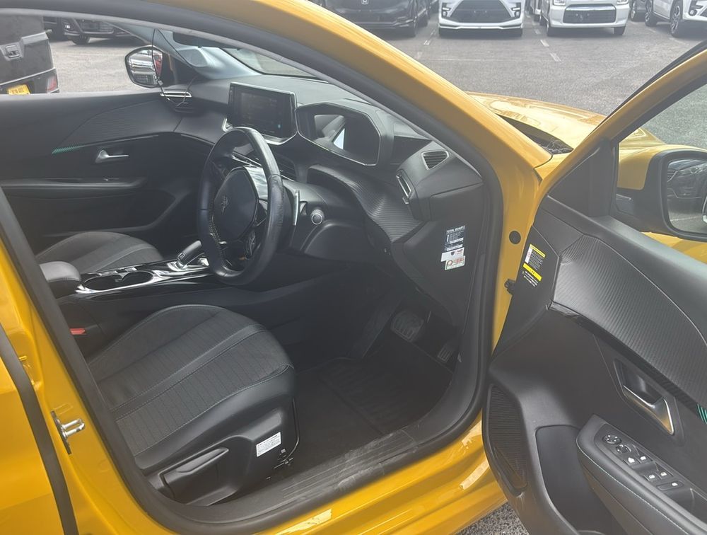 PEUGEOT 208 ALLURE NEWSHAPE - PRG Motors Ltd