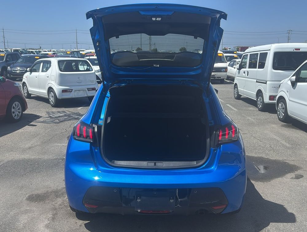 PEUGEOT 208 ALLURE NEWSHAPE - PRG Motors Ltd