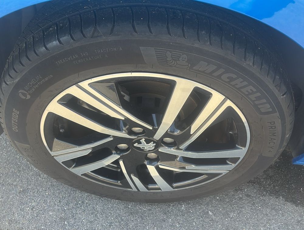 PEUGEOT 208 ALLURE NEWSHAPE - PRG Motors Ltd