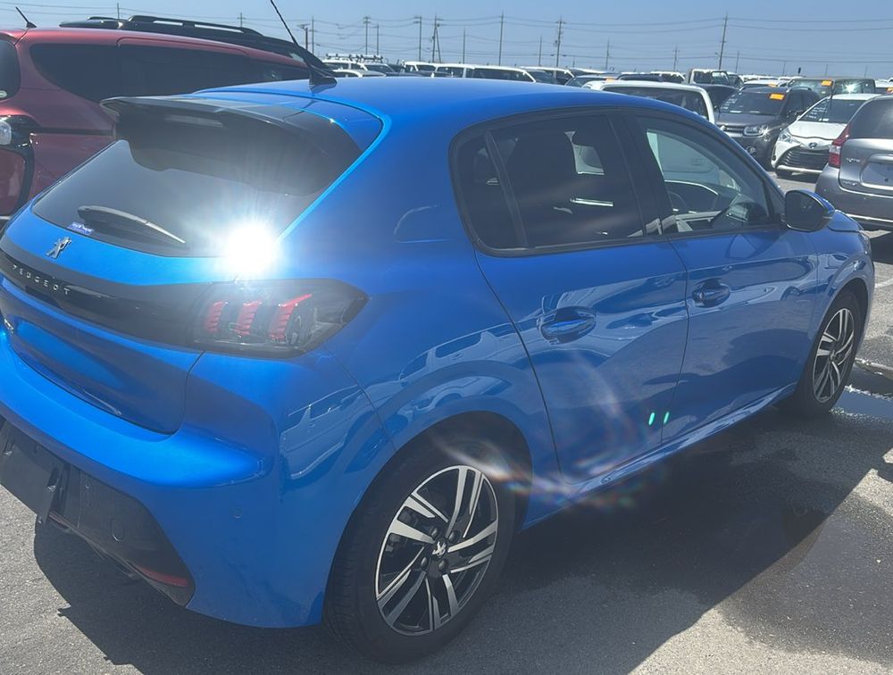 PEUGEOT 208 ALLURE NEWSHAPE - PRG Motors Ltd