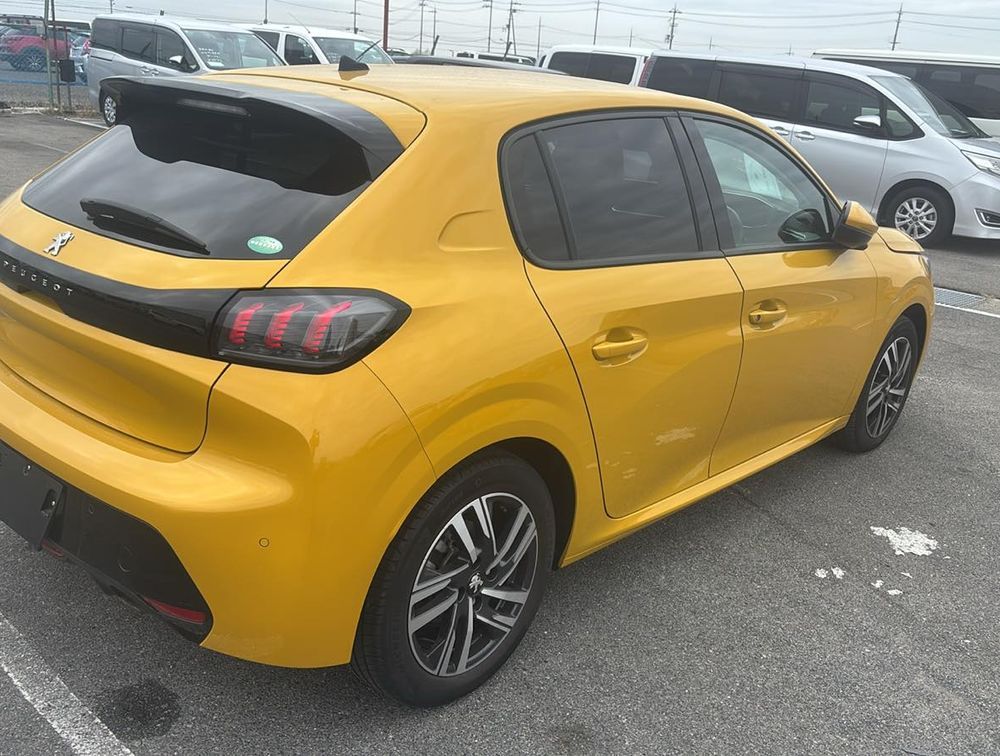 PEUGEOT 208 ALLURE NEWSHAPE - PRG Motors Ltd