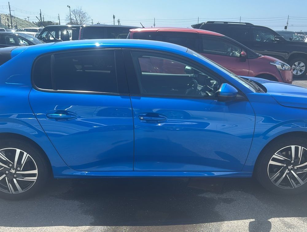 PEUGEOT 208 ALLURE NEWSHAPE - PRG Motors Ltd