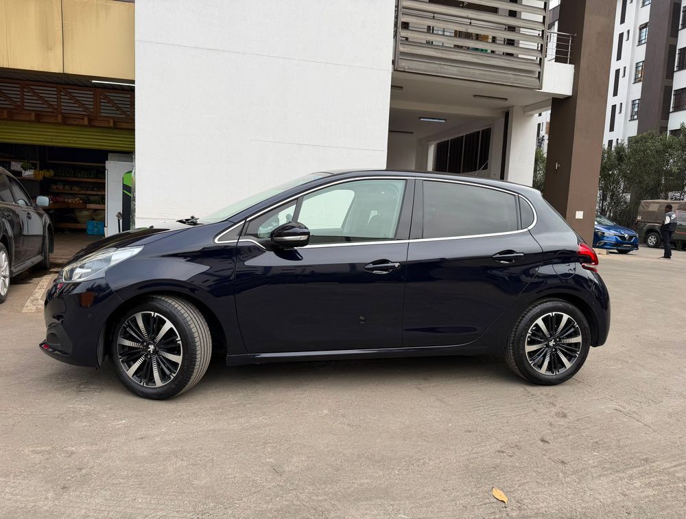 PEUGEOT 208 TECH EDITION - PRG Motors Ltd
