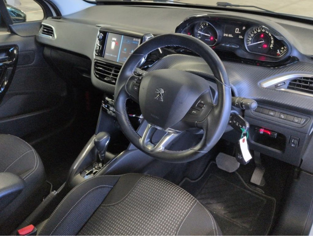 PEUGEOT 208 ALLURE - PRG Motors Ltd
