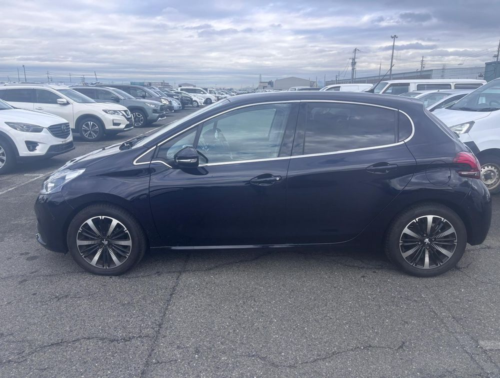 PEUGEOT 208 ALLURE - PRG Motors Ltd