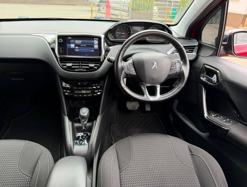 PEUGEOT 208 ALLURE - PRG Motors Ltd