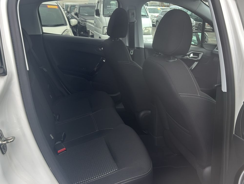 PEUGEOT 208 ALLURE - PRG Motors Ltd