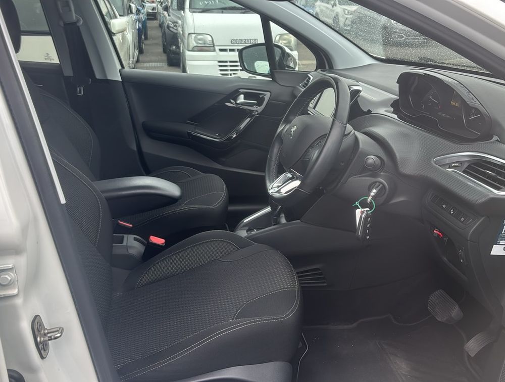 PEUGEOT 208 ALLURE - PRG Motors Ltd