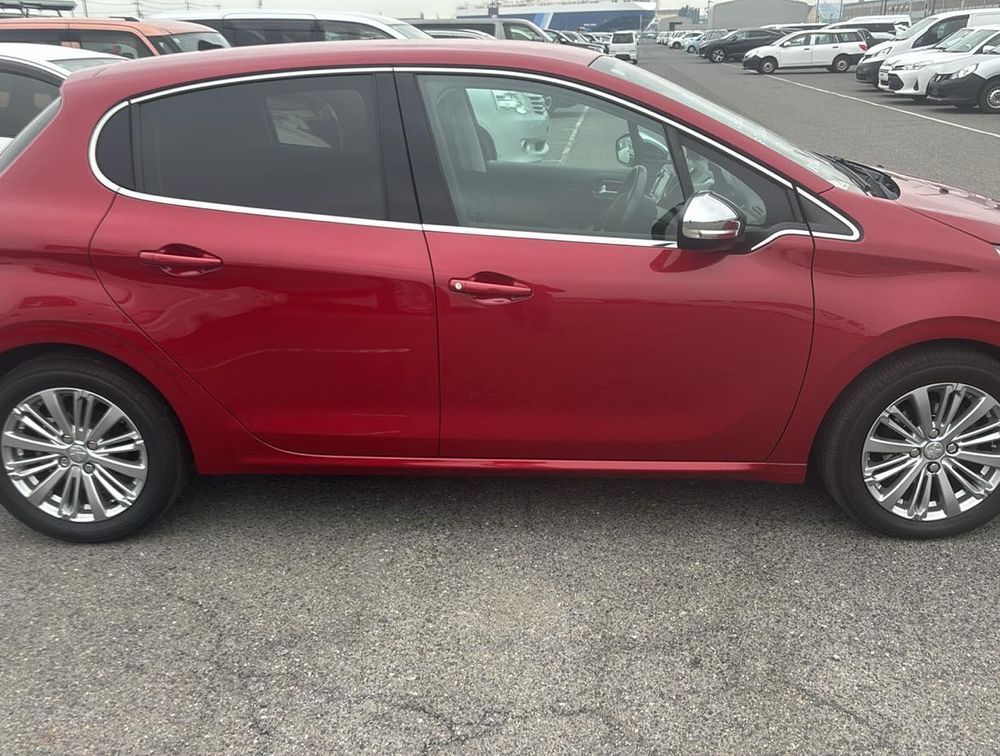 PEUGEOT 208 ALLURE - PRG Motors Ltd