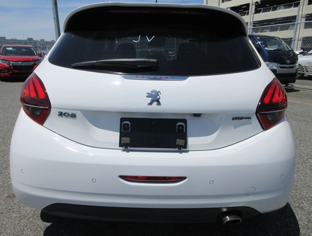 PEUGEOT 208 GTLINE BLACK PACK - PRG Motors Ltd