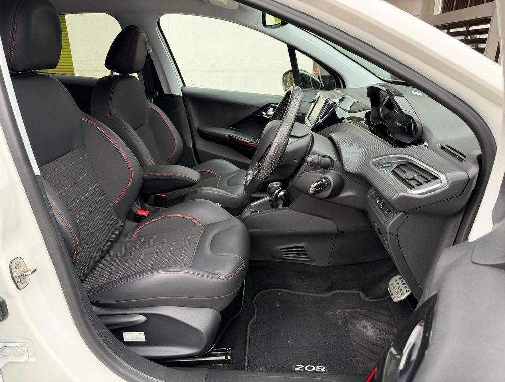 PEUGEOT 208 GTLINE BLACK PACK - PRG Motors Ltd