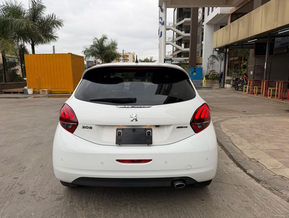 PEUGEOT 208 GTLINE BLACK PACK - PRG Motors Ltd