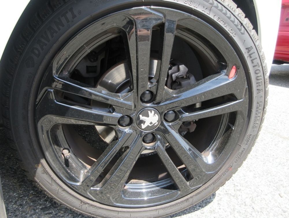 PEUGEOT 208 GTLINE BLACK PACK - PRG Motors Ltd
