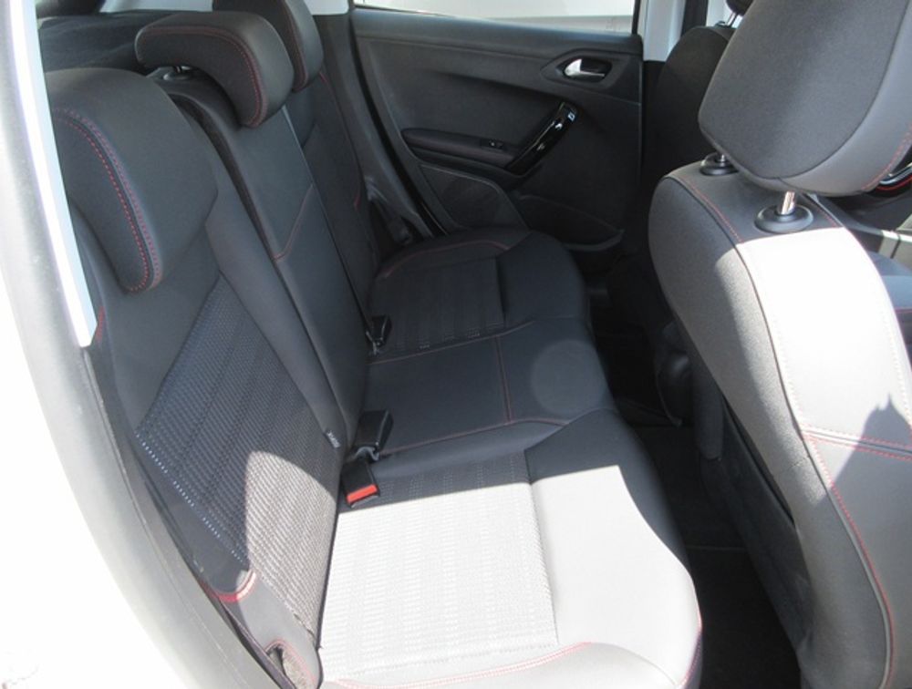 PEUGEOT 208 GTLINE BLACK PACK - PRG Motors Ltd