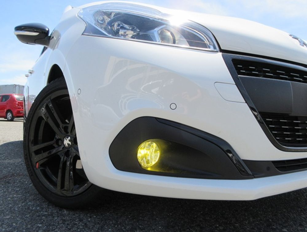 PEUGEOT 208 GTLINE BLACK PACK - PRG Motors Ltd