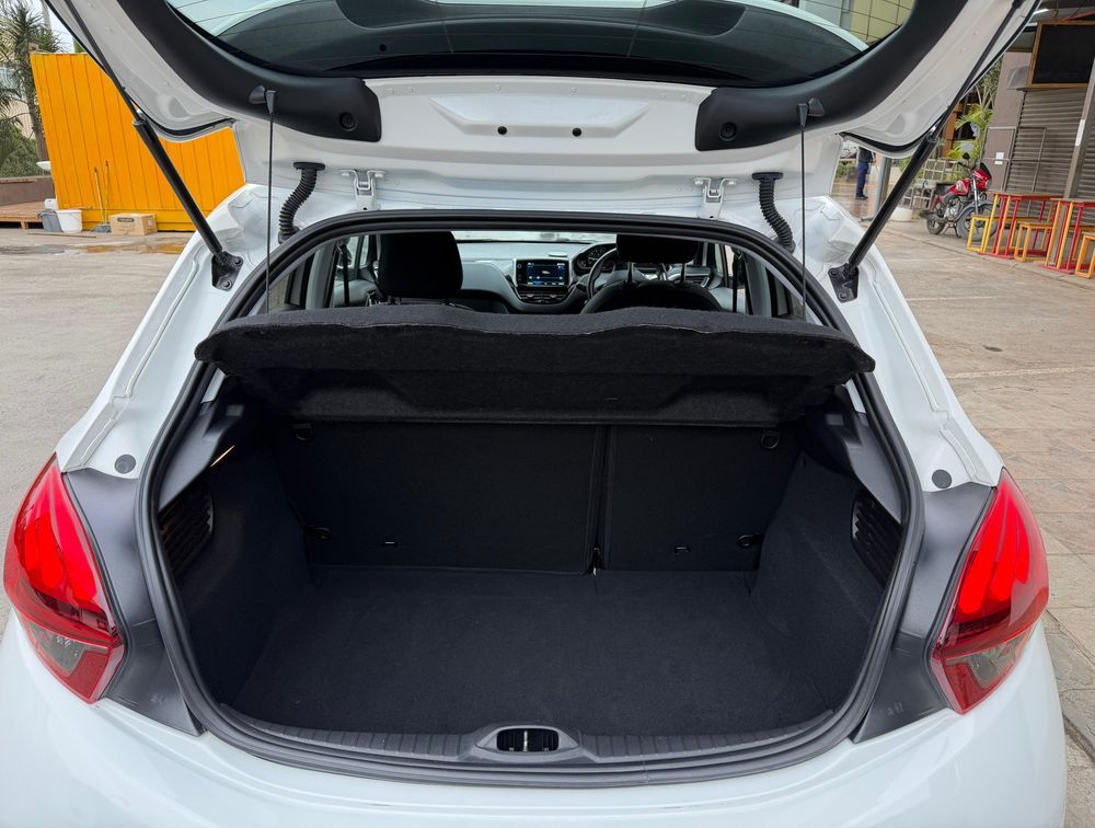 PEUGEOT 208 GTLINE BLACK PACK - PRG Motors Ltd