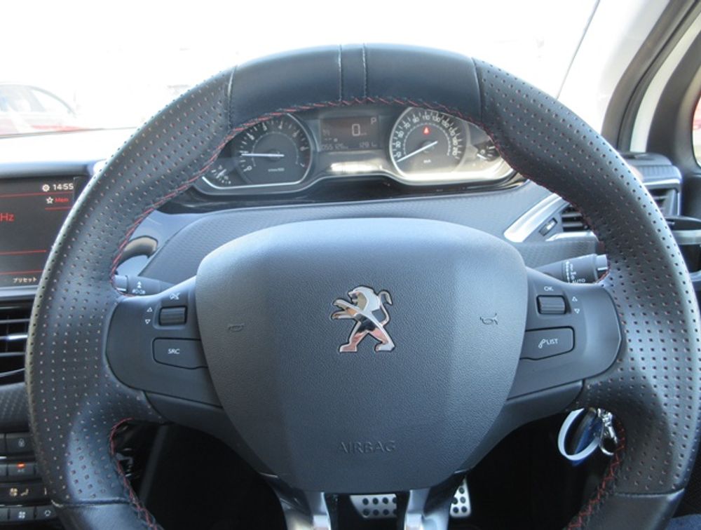 PEUGEOT 208 GTLINE BLACKPACK - PRG Motors Ltd