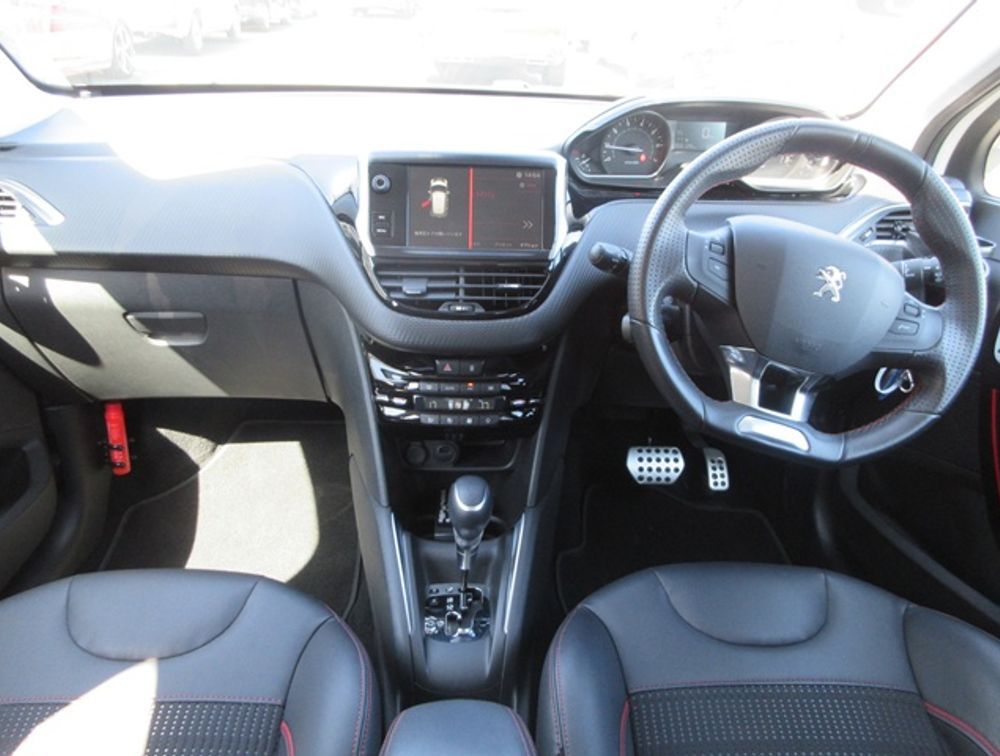 PEUGEOT 208 GTLINE BLACKPACK - PRG Motors Ltd