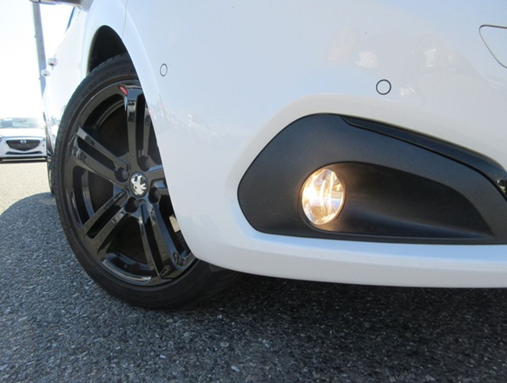 PEUGEOT 208 GTLINE BLACKPACK - PRG Motors Ltd