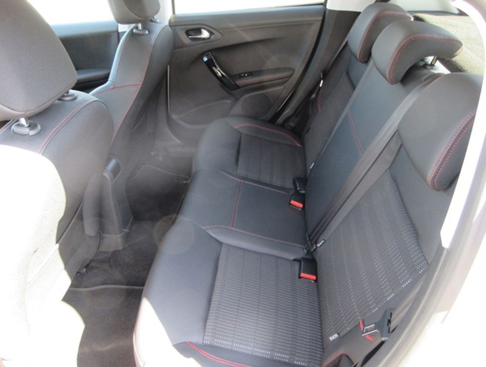 PEUGEOT 208 GTLINE BLACKPACK - PRG Motors Ltd
