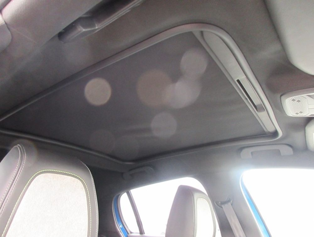 PEUGEOT 208 GTLINE MOONROOF - PRG Motors Ltd