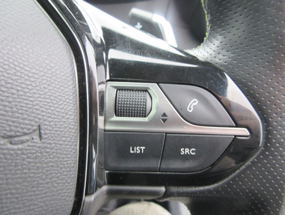 PEUGEOT 208 GTLINE MOONROOF - PRG Motors Ltd
