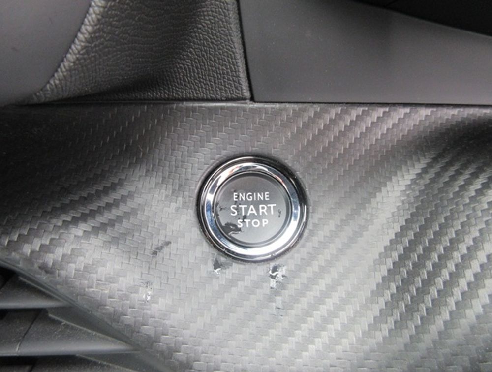PEUGEOT 208 GTLINE MOONROOF - PRG Motors Ltd