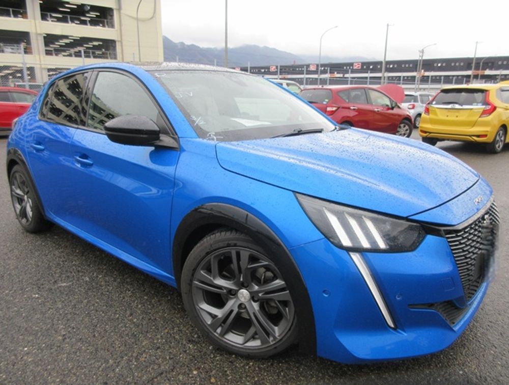 PEUGEOT 208 GTLINE MOONROOF