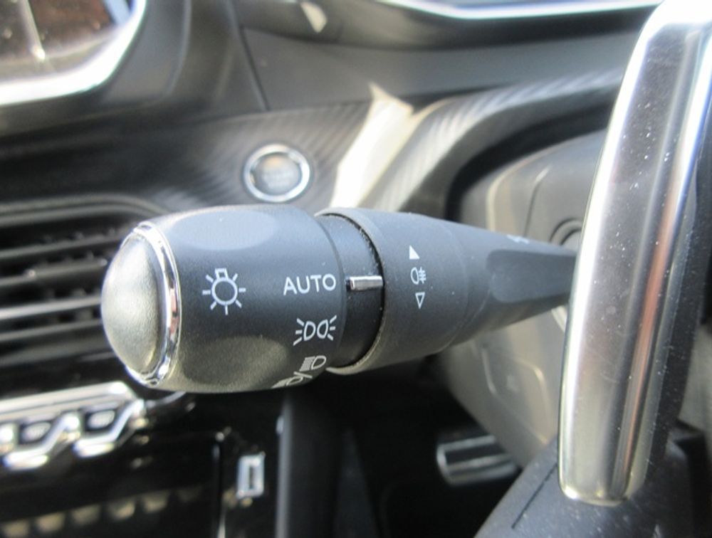 PEUGEOT 208 GTLINE NEWSHAPE - PRG Motors Ltd